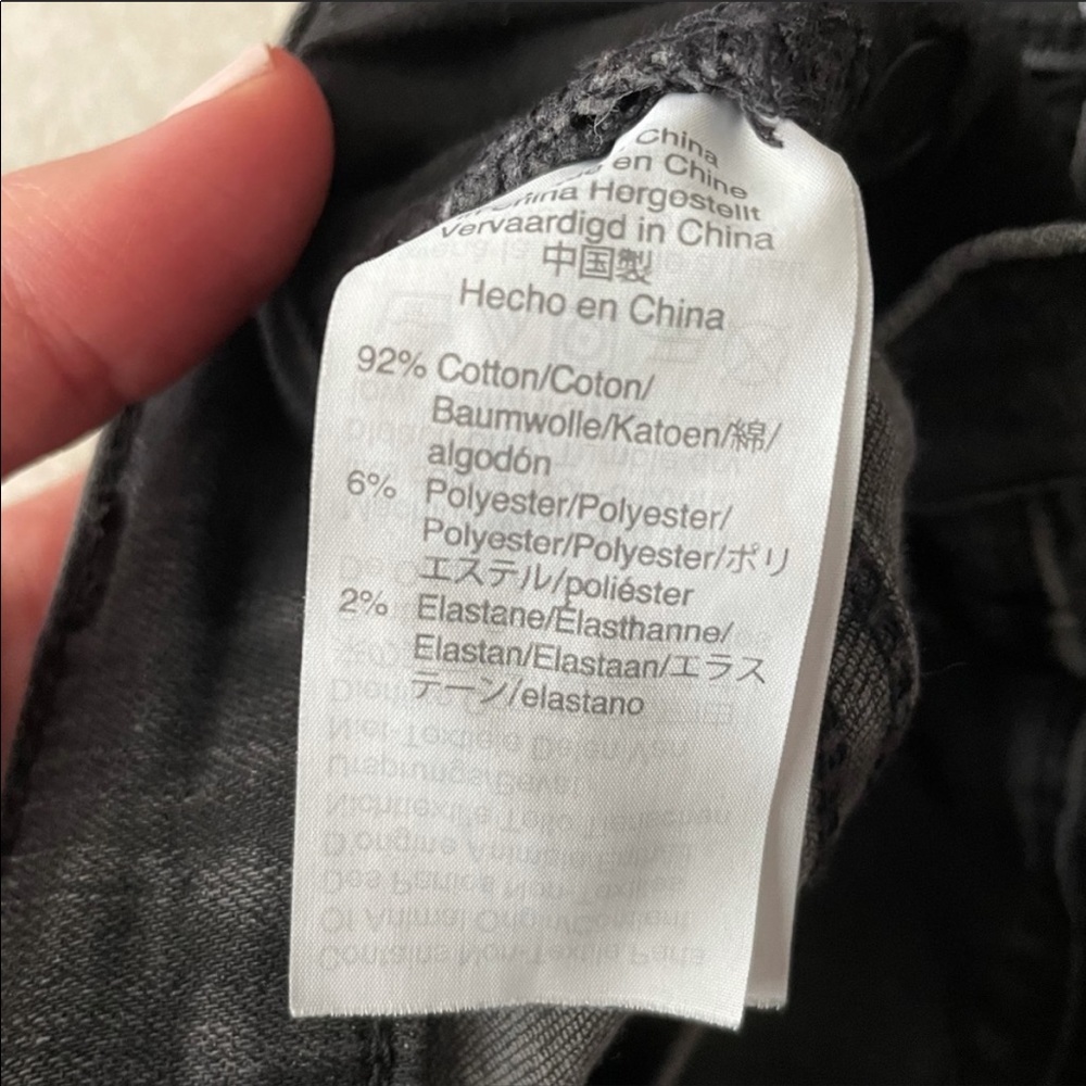 Madewell 9” High-Rise Skinny Jean in Black Sea Distressed Rips - Picture 13 of 14